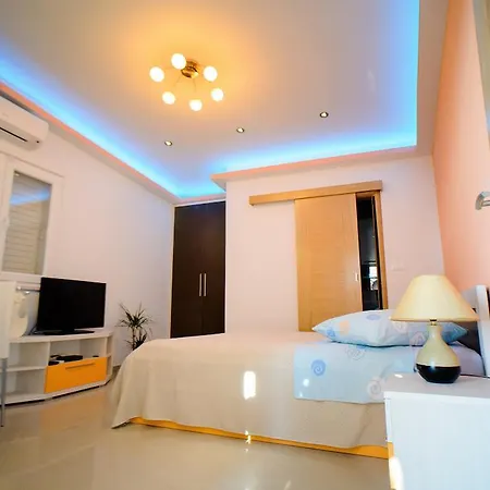 Lara Apartments Makarska Exterior foto